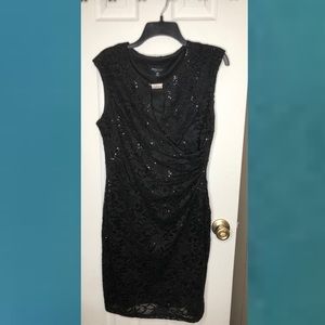 Sequins “little black dress”